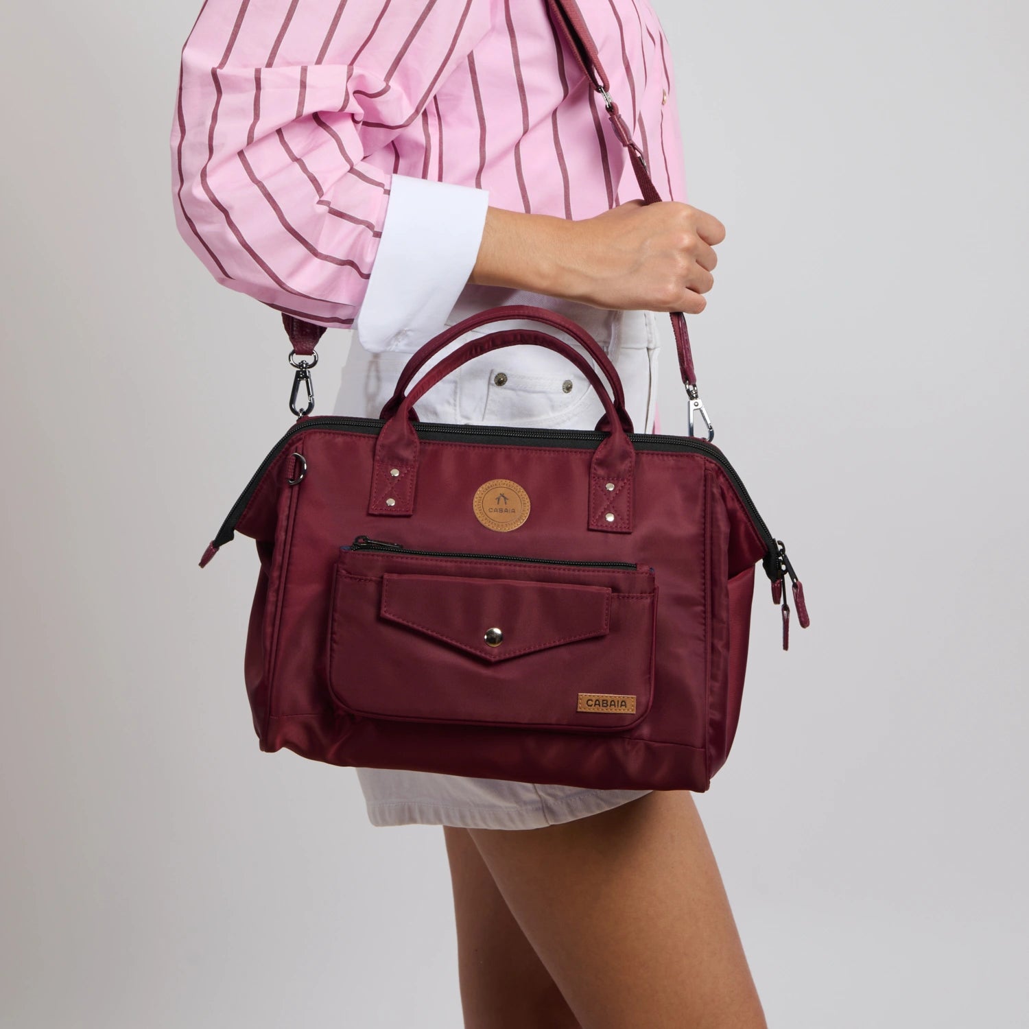 TDM_W26_CROSSBODY_LARGE_DAVAO_3667022032968_ZOOM_02